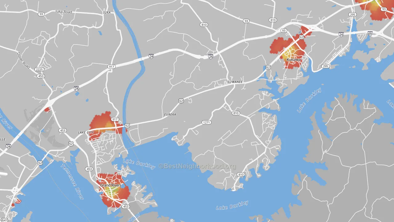 Walk Grade map of Suwanee, KY, walkable areas in green and car-dependent areas in red