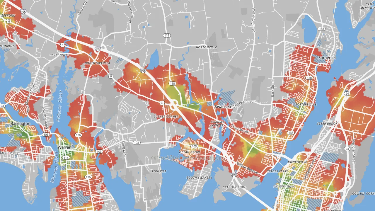 Walk Grade map of Swansea, MA, walkable areas in green and car-dependent areas in red