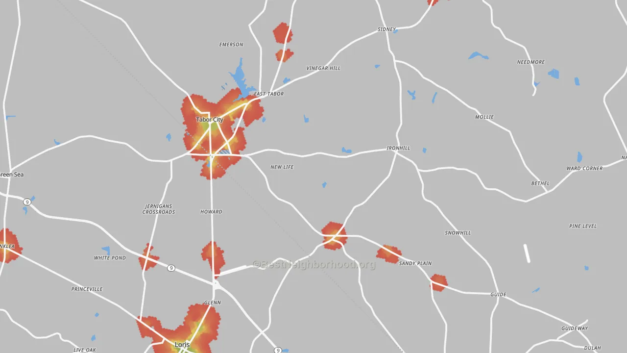 Walk Grade map of Tabor City, NC, walkable areas in green and car-dependent areas in red