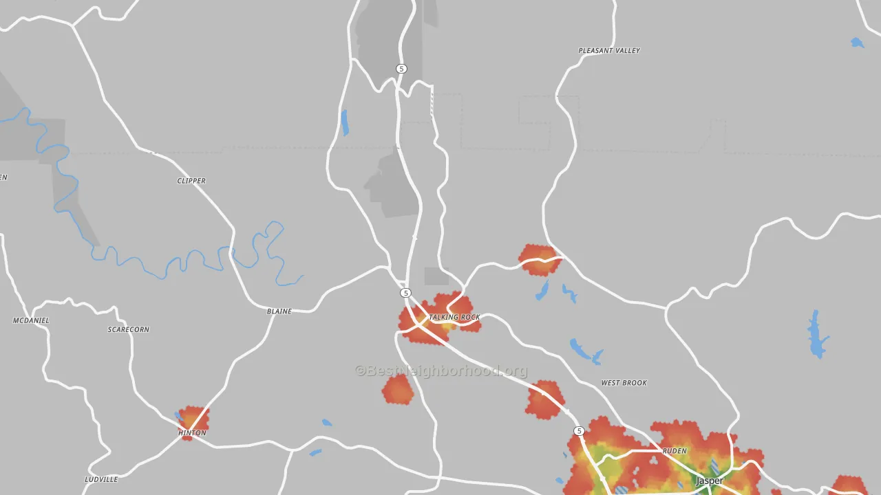 Walk Grade map of Talking Rock, GA, walkable areas in green and car-dependent areas in red