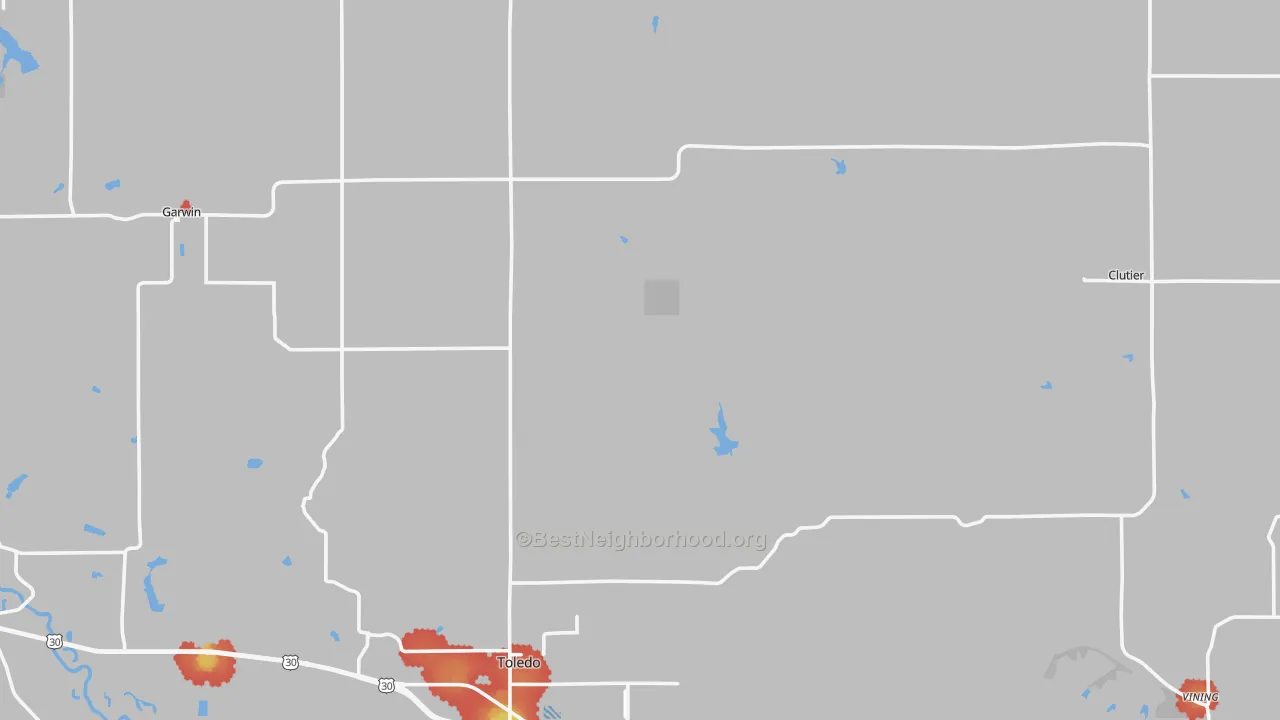 Walk Grade map of Tama County, IA, walkable areas in green and car-dependent areas in red