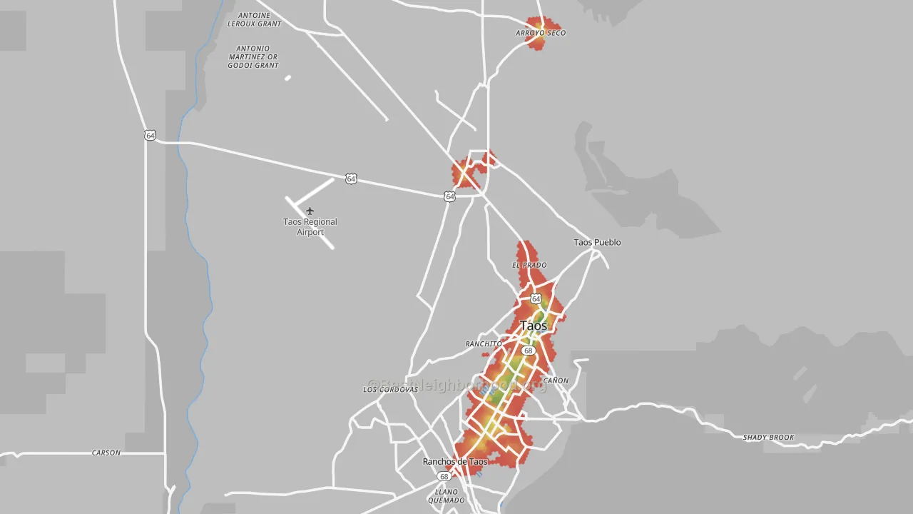 Walk Grade map of Taos County, NM, walkable areas in green and car-dependent areas in red