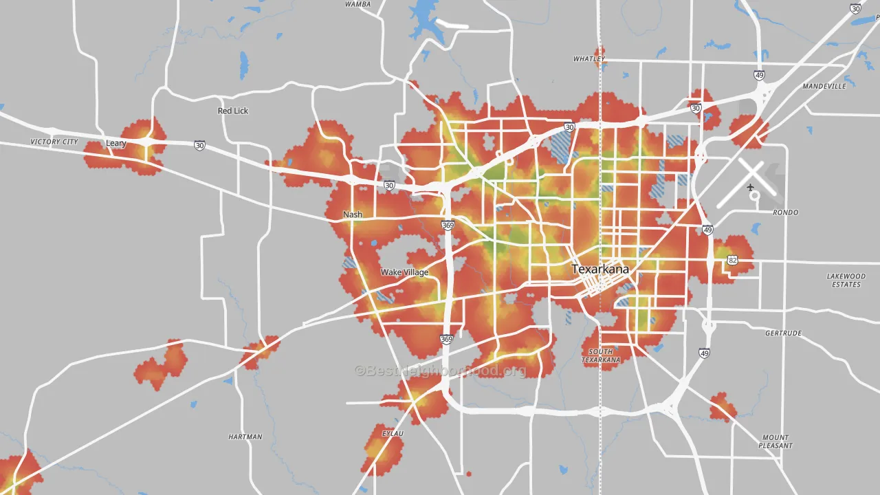 Walk Grade map of Texarkana, TX, walkable areas in green and car-dependent areas in red