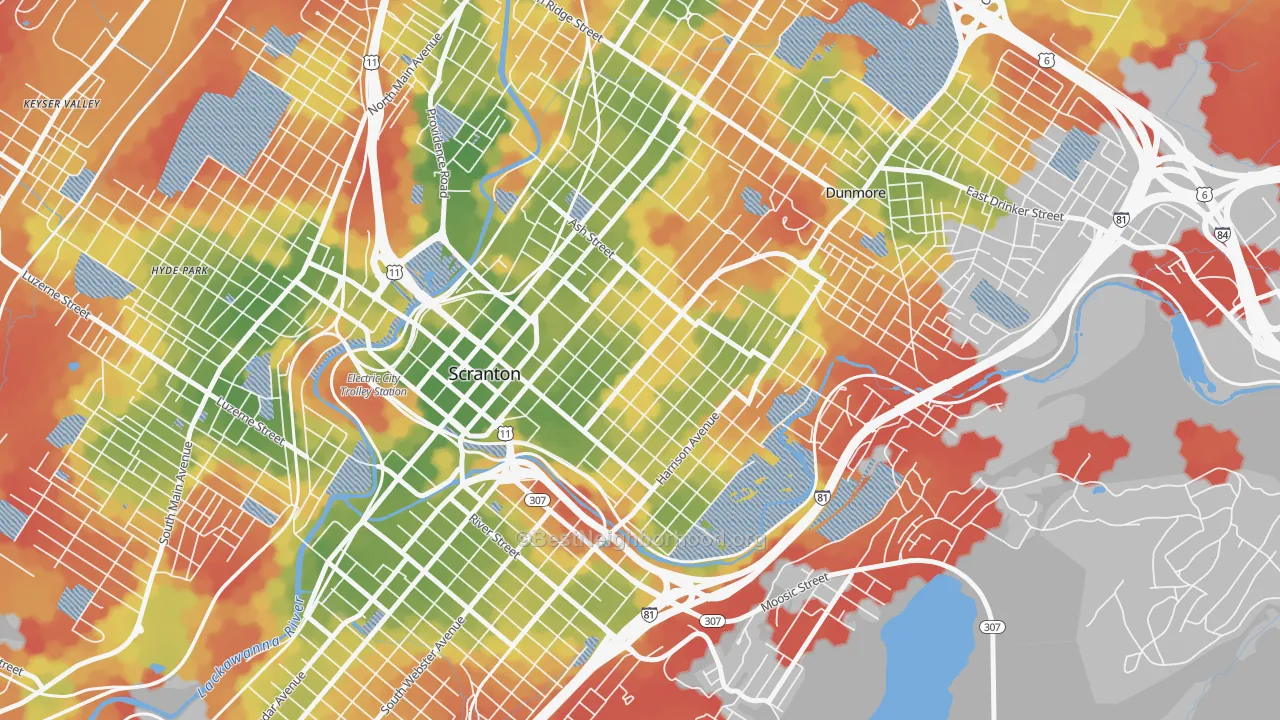 Walk Grade map of The Hill Section, Scranton, PA, walkable areas in green and car-dependent areas in red