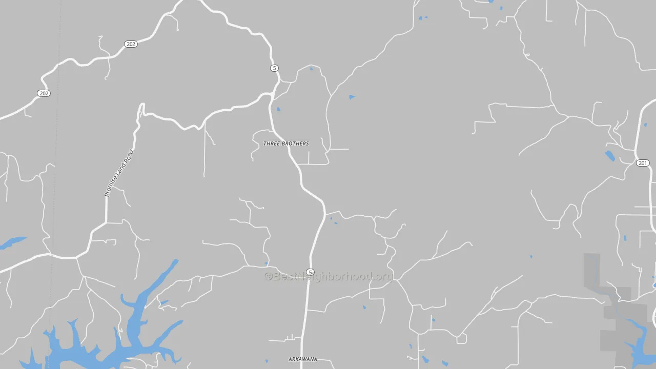 Walk Grade map of Three Brothers, AR, walkable areas in green and car-dependent areas in red