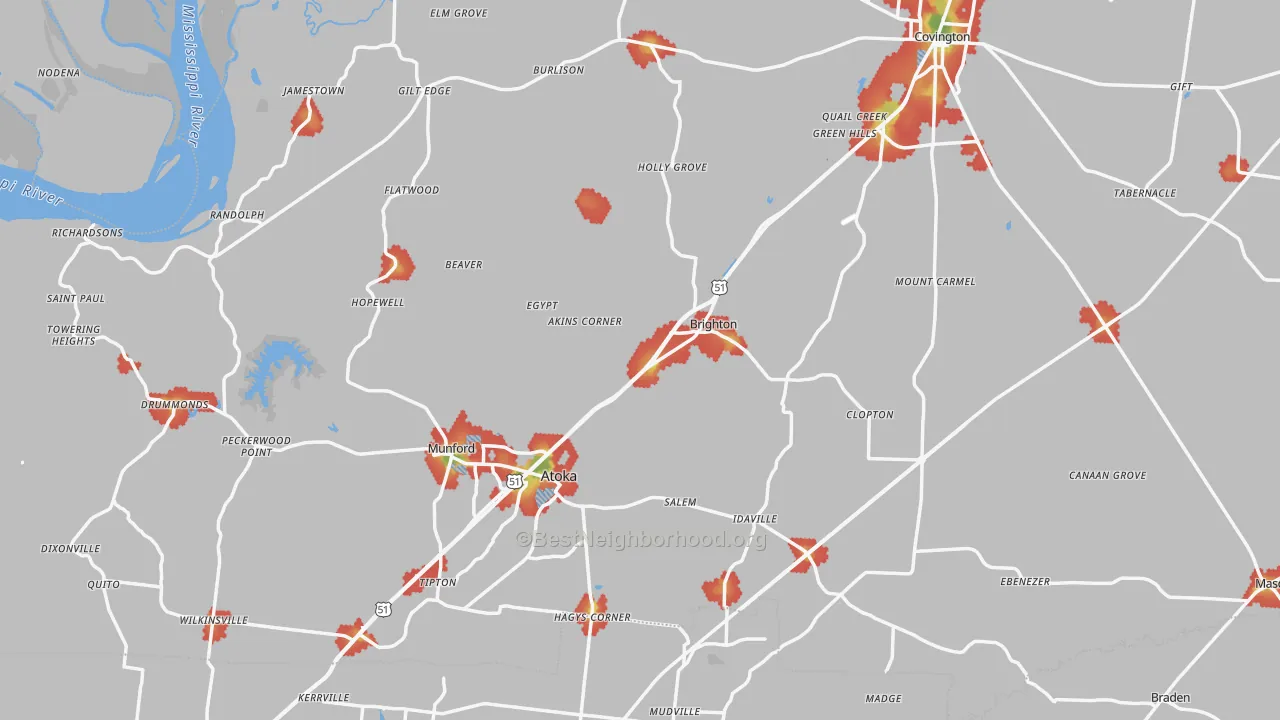 Walk Grade map of Tipton County, TN, walkable areas in green and car-dependent areas in red