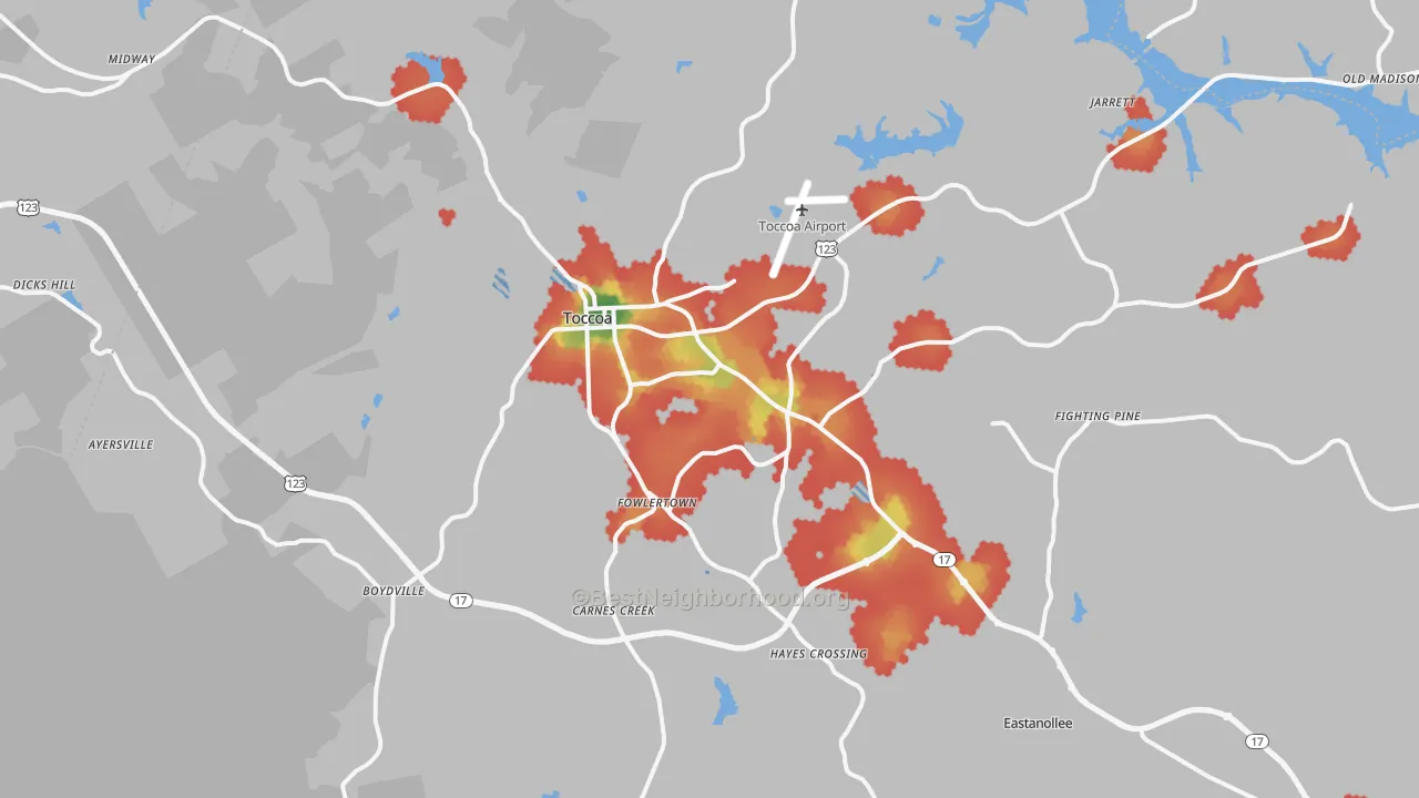 Walk Grade map of Toccoa, GA, walkable areas in green and car-dependent areas in red