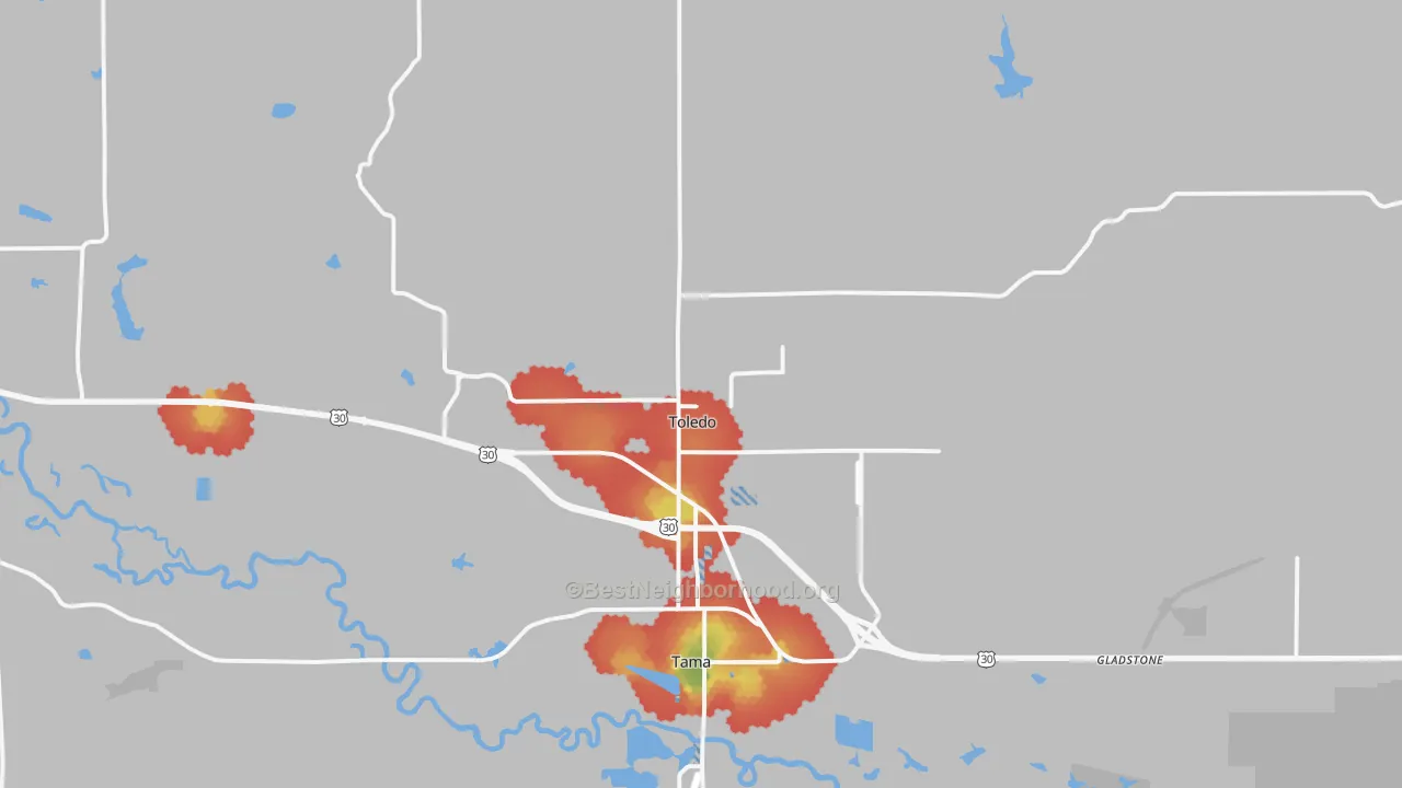 Walk Grade map of Toledo, IA, walkable areas in green and car-dependent areas in red
