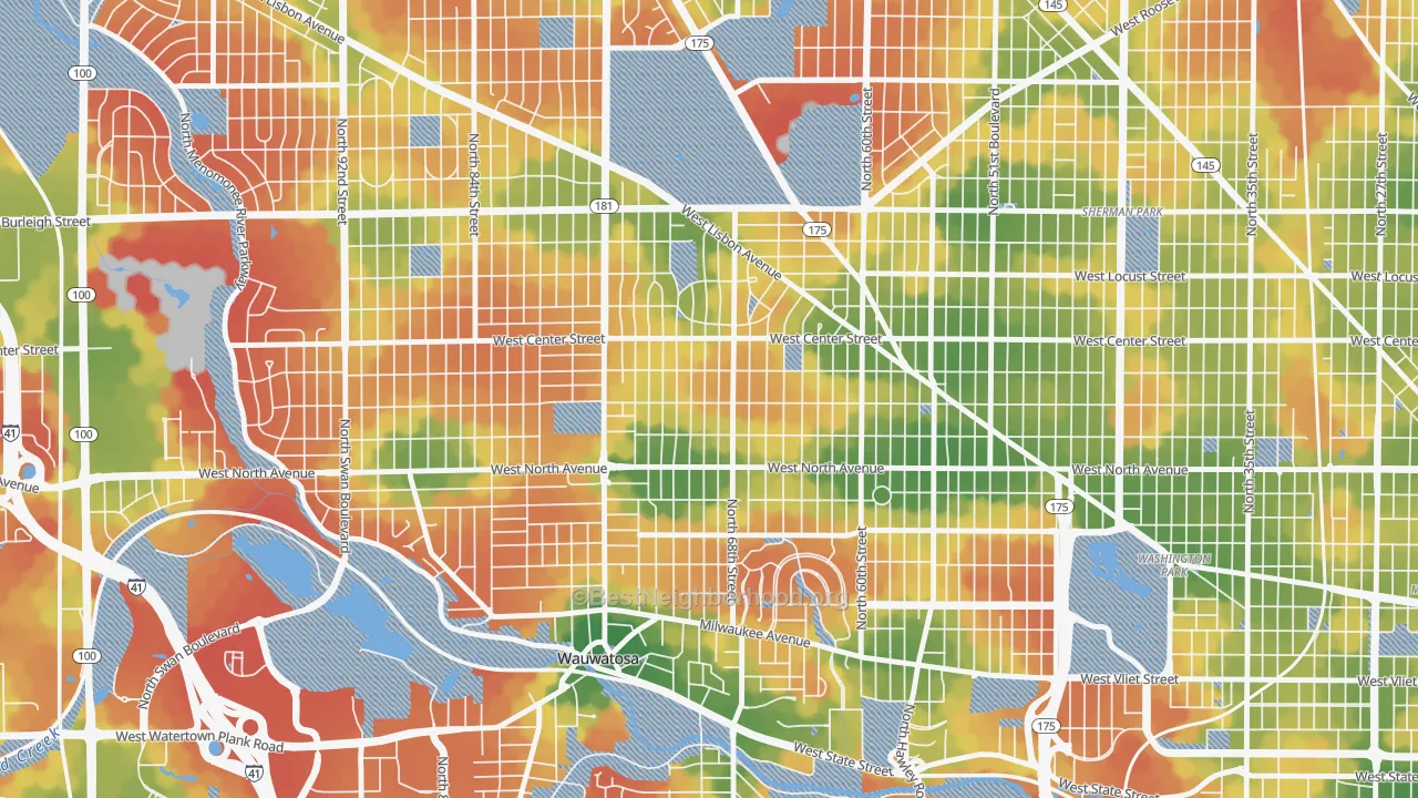 Walk Grade map of Tosa East Towne, Wauwatosa, WI, walkable areas in green and car-dependent areas in red
