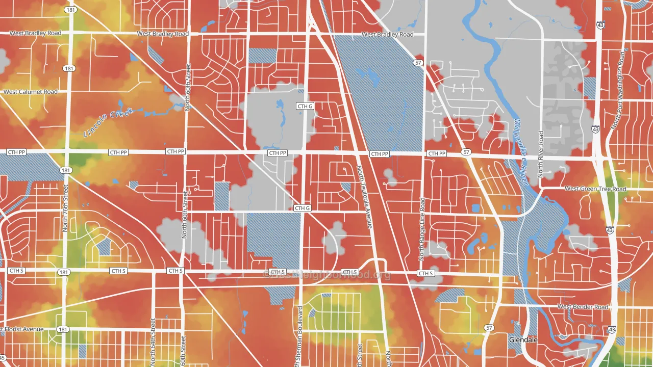 Walk Grade map of Town and Country Manor, Milwaukee, WI, walkable areas in green and car-dependent areas in red