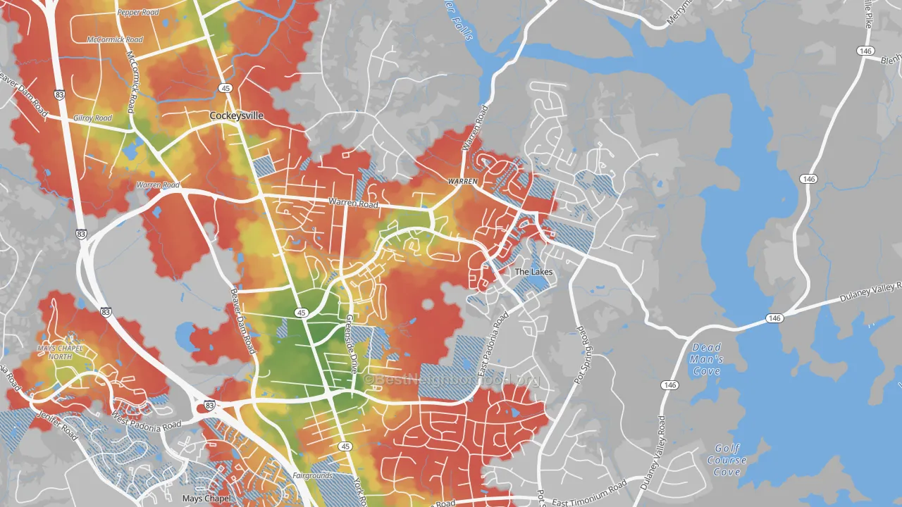 Walk Grade map of Town and Country North, Cockeysville, MD, walkable areas in green and car-dependent areas in red