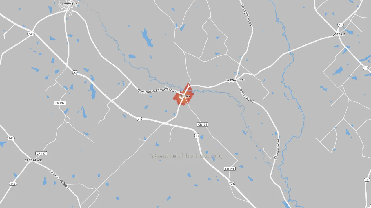 Walk Grade map of Towns, GA, walkable areas in green and car-dependent areas in red