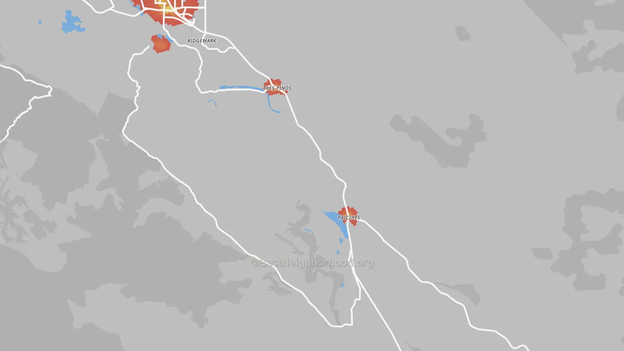 Walk Grade map of Tres Pinos, CA, walkable areas in green and car-dependent areas in red