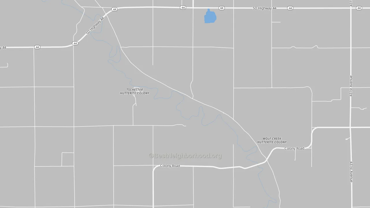 Walk Grade map of Tschetter Colony, SD, walkable areas in green and car-dependent areas in red