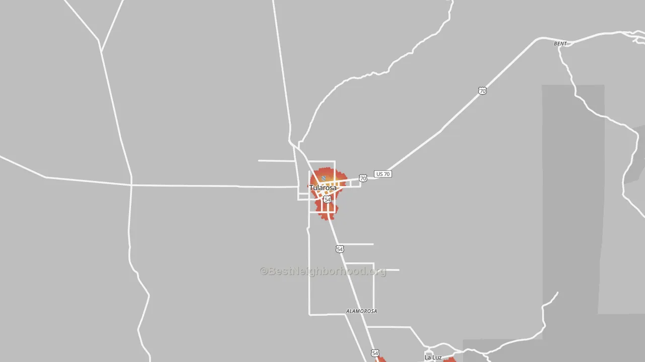 Walk Grade map of Tularosa, NM, walkable areas in green and car-dependent areas in red