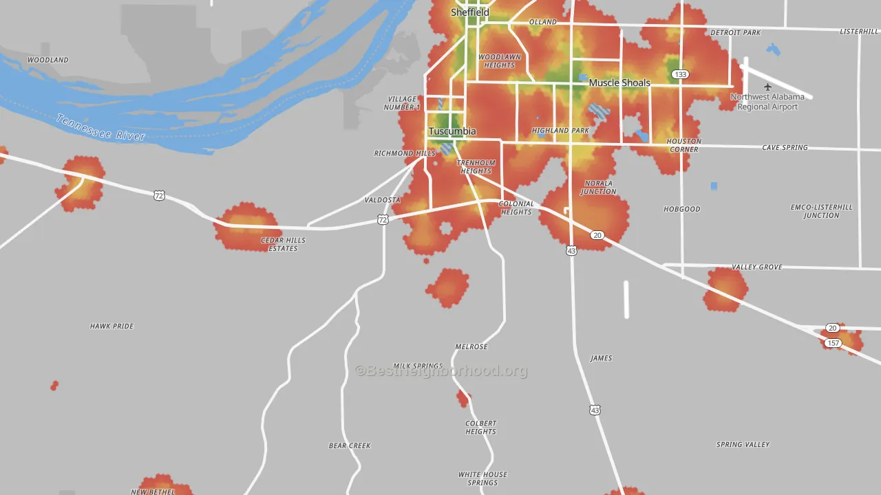 Walk Grade map of Tuscumbia, AL, walkable areas in green and car-dependent areas in red