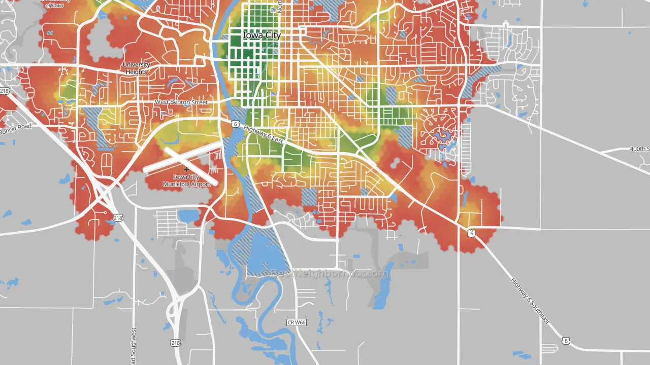 Walk Grade map of Twain, Iowa City, IA, walkable areas in green and car-dependent areas in red