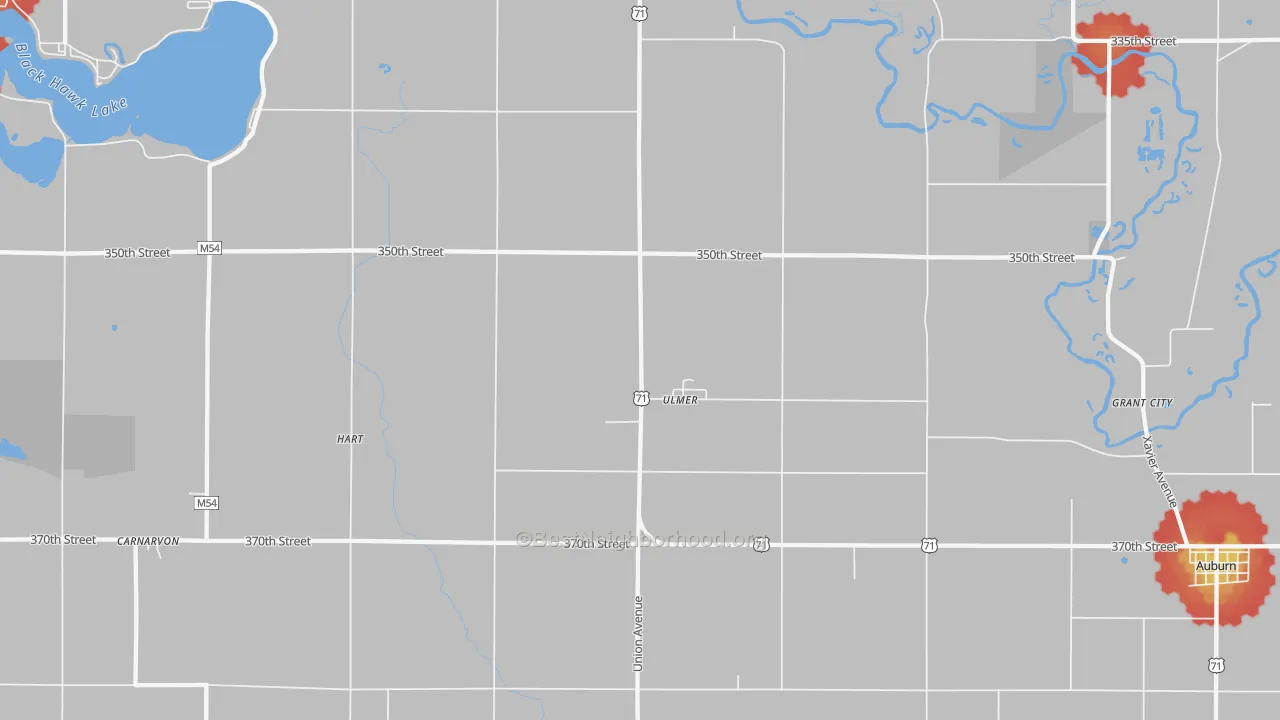 Walk Grade map of Ulmer, IA, walkable areas in green and car-dependent areas in red