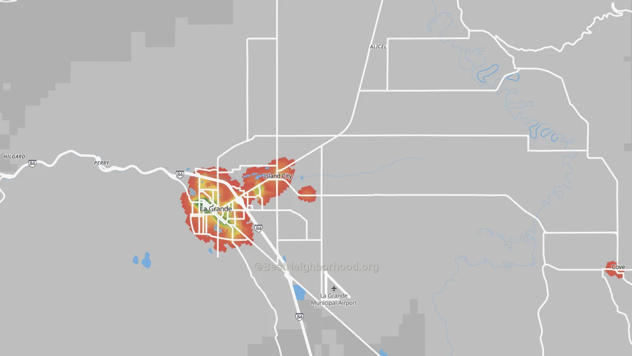 Walk Grade map of Union County, OR, walkable areas in green and car-dependent areas in red