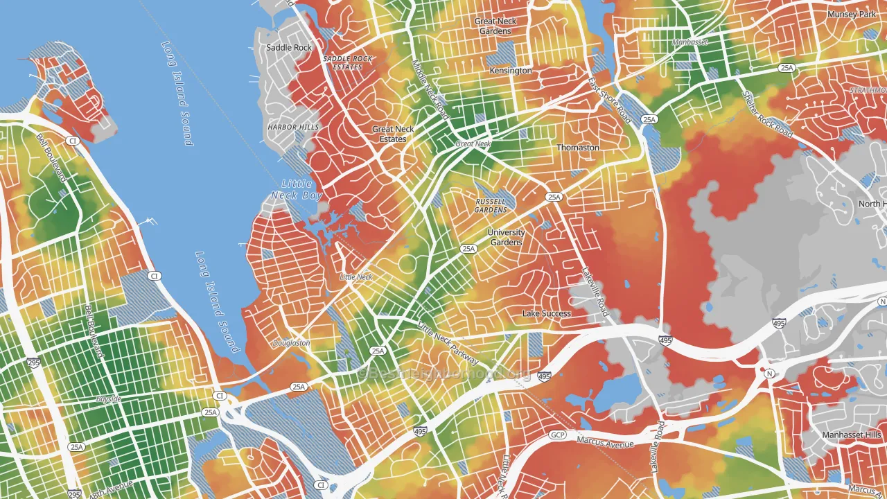 Walk Grade map of University Gardens, Great Neck, NY, walkable areas in green and car-dependent areas in red