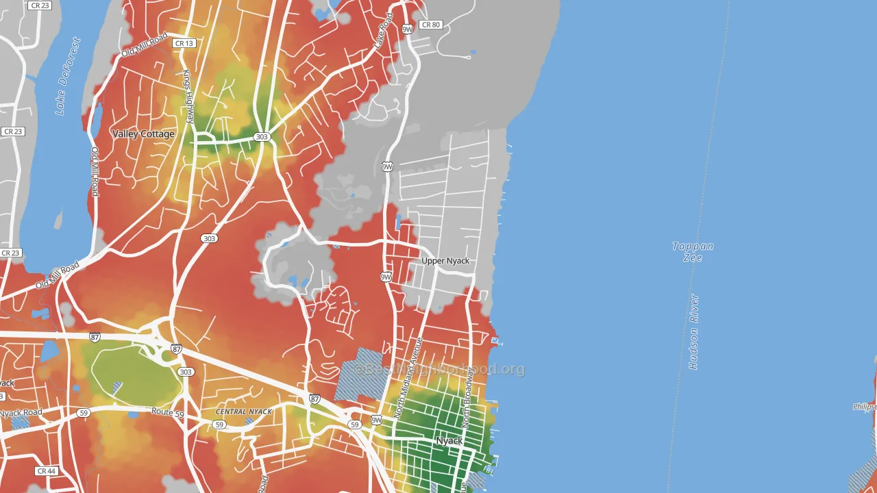 Walk Grade map of Upper Nyack, NY, walkable areas in green and car-dependent areas in red