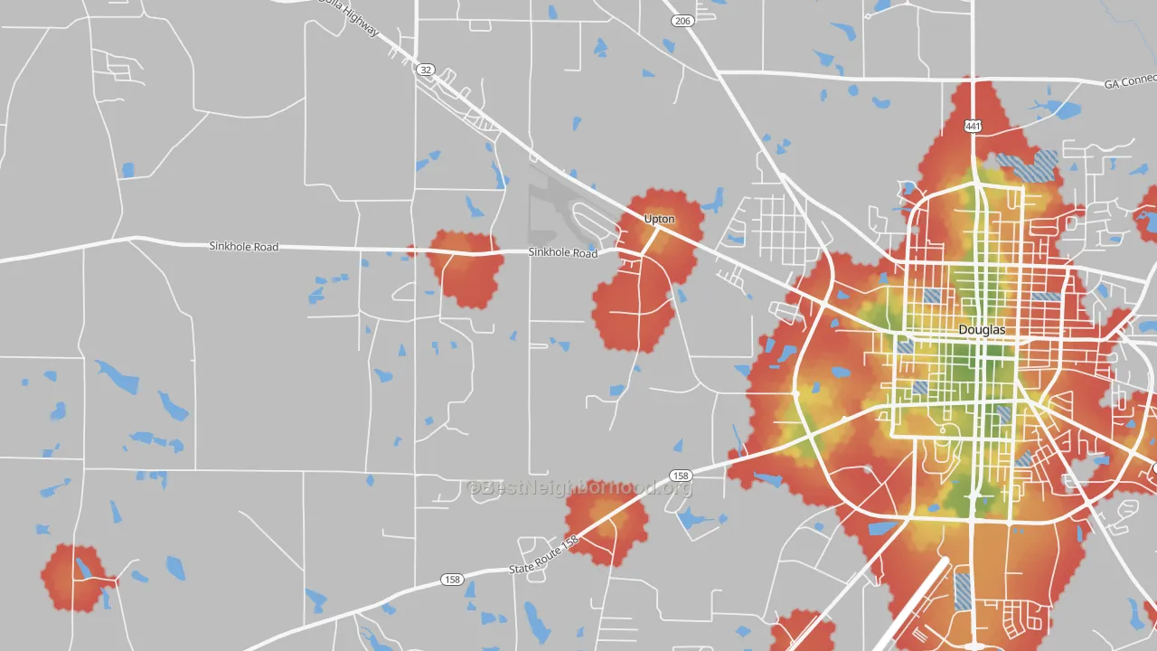 Walk Grade map of Upton, GA, walkable areas in green and car-dependent areas in red
