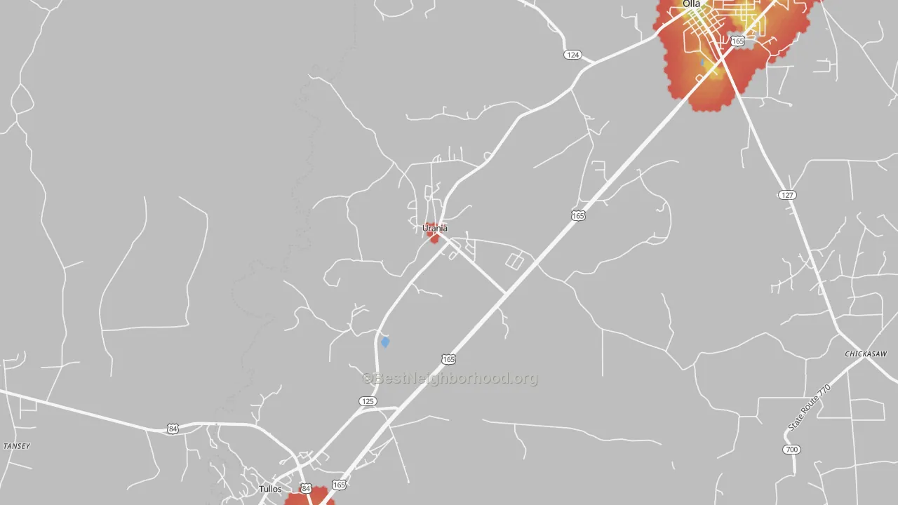Walk Grade map of Urania, LA, walkable areas in green and car-dependent areas in red