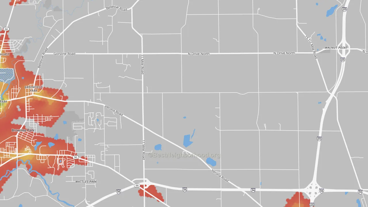 Walk Grade map of Urbandale, MI, walkable areas in green and car-dependent areas in red