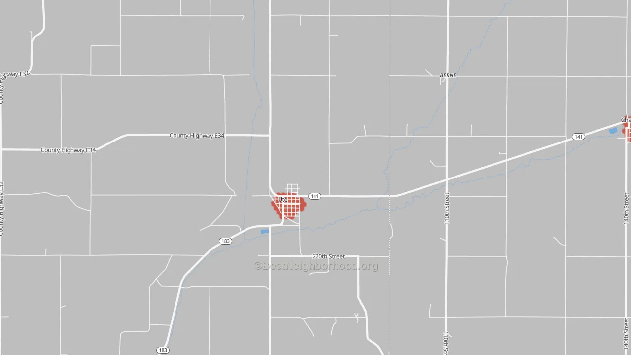 Walk Grade map of Ute, IA, walkable areas in green and car-dependent areas in red
