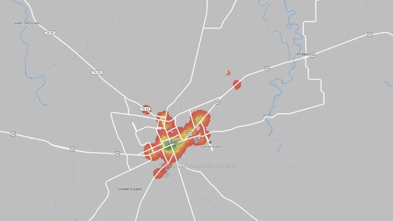 Walk Grade map of Uvalde County, TX, walkable areas in green and car-dependent areas in red