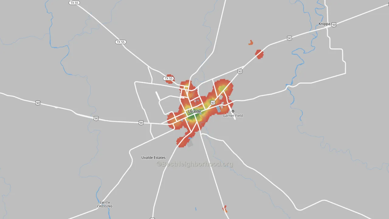 Walk Grade map of Uvalde, TX, walkable areas in green and car-dependent areas in red