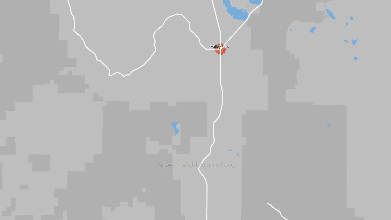 Walk Grade map of Valley Falls, OR, walkable areas in green and car-dependent areas in red