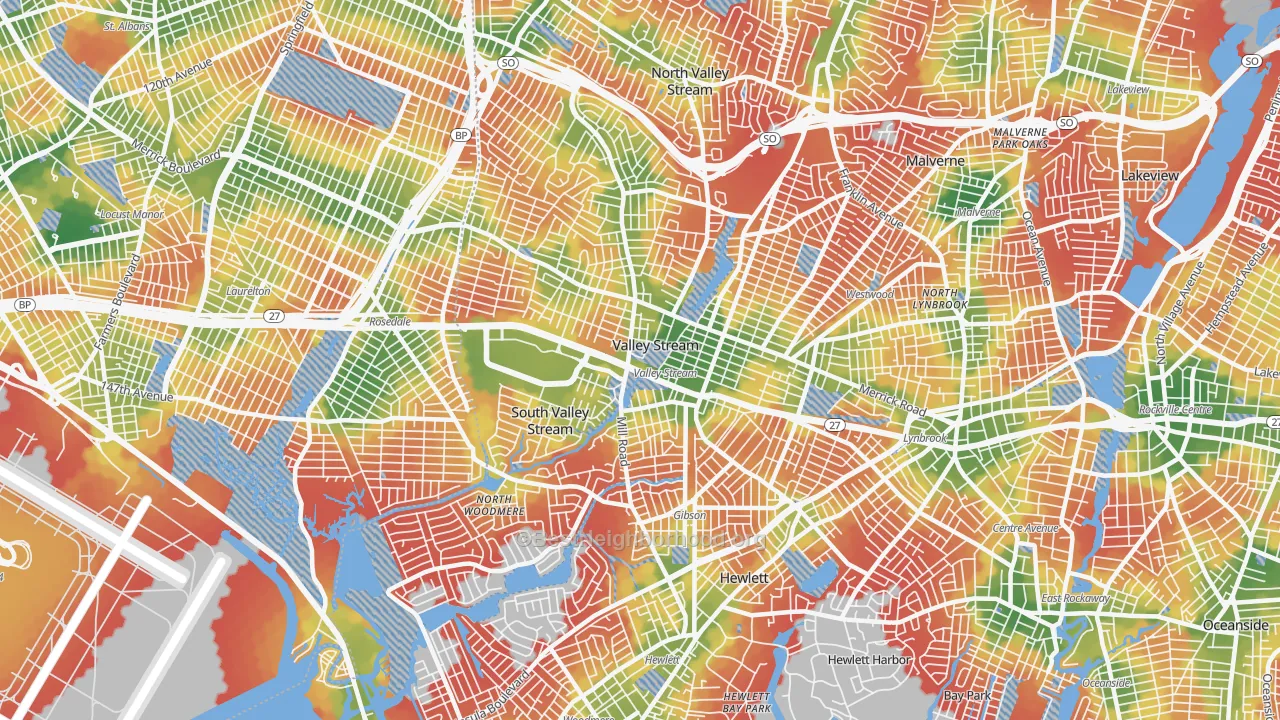 Walk Grade map of Valley Stream, NY, walkable areas in green and car-dependent areas in red