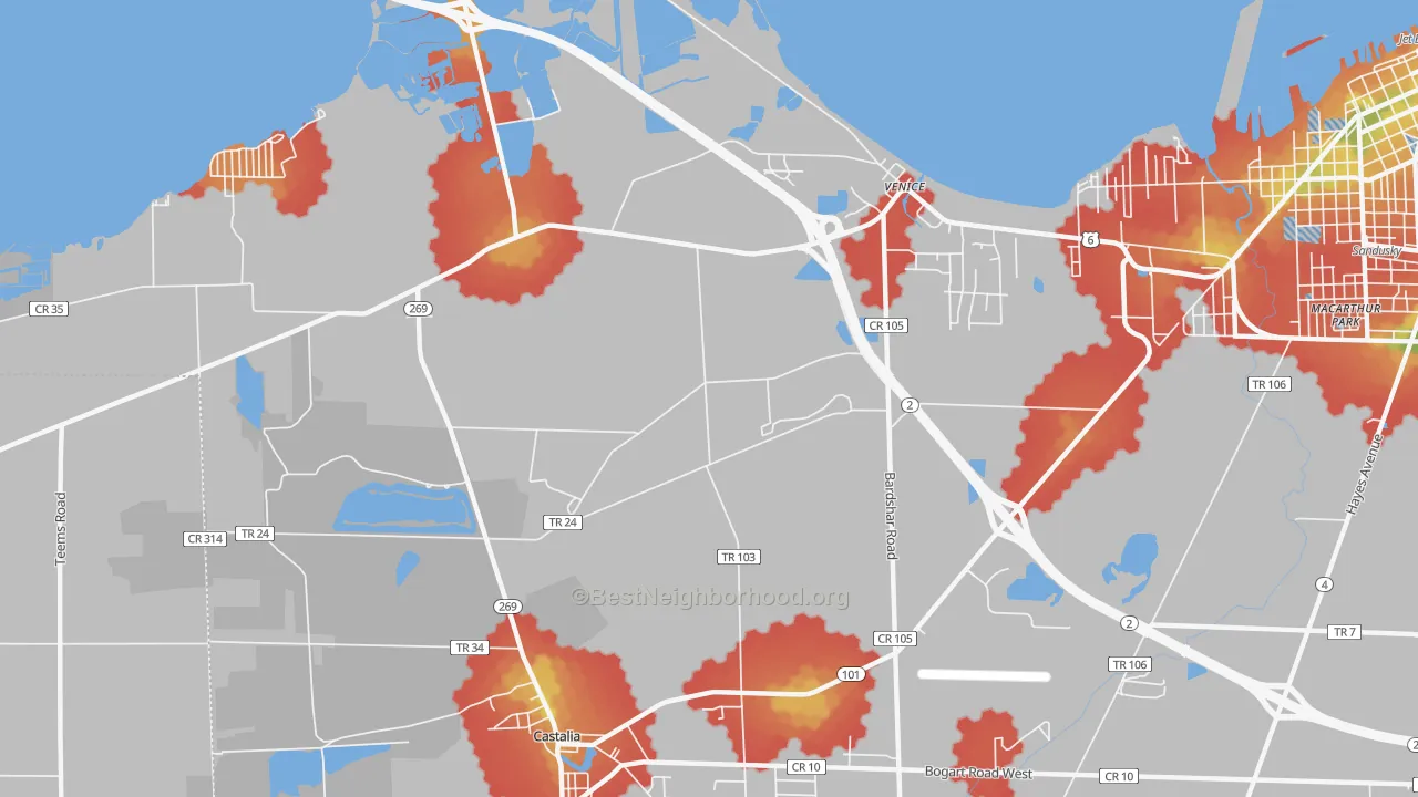 Walk Grade map of Venice, OH, walkable areas in green and car-dependent areas in red
