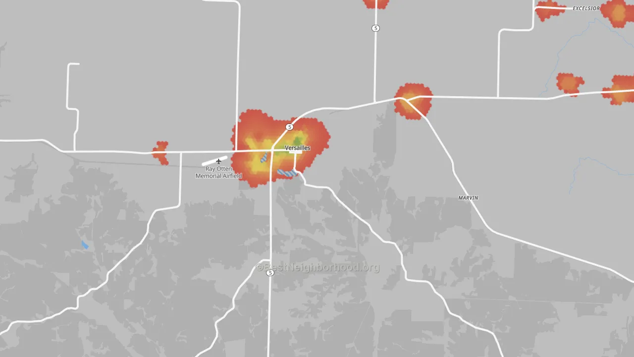 Walk Grade map of Versailles, MO, walkable areas in green and car-dependent areas in red
