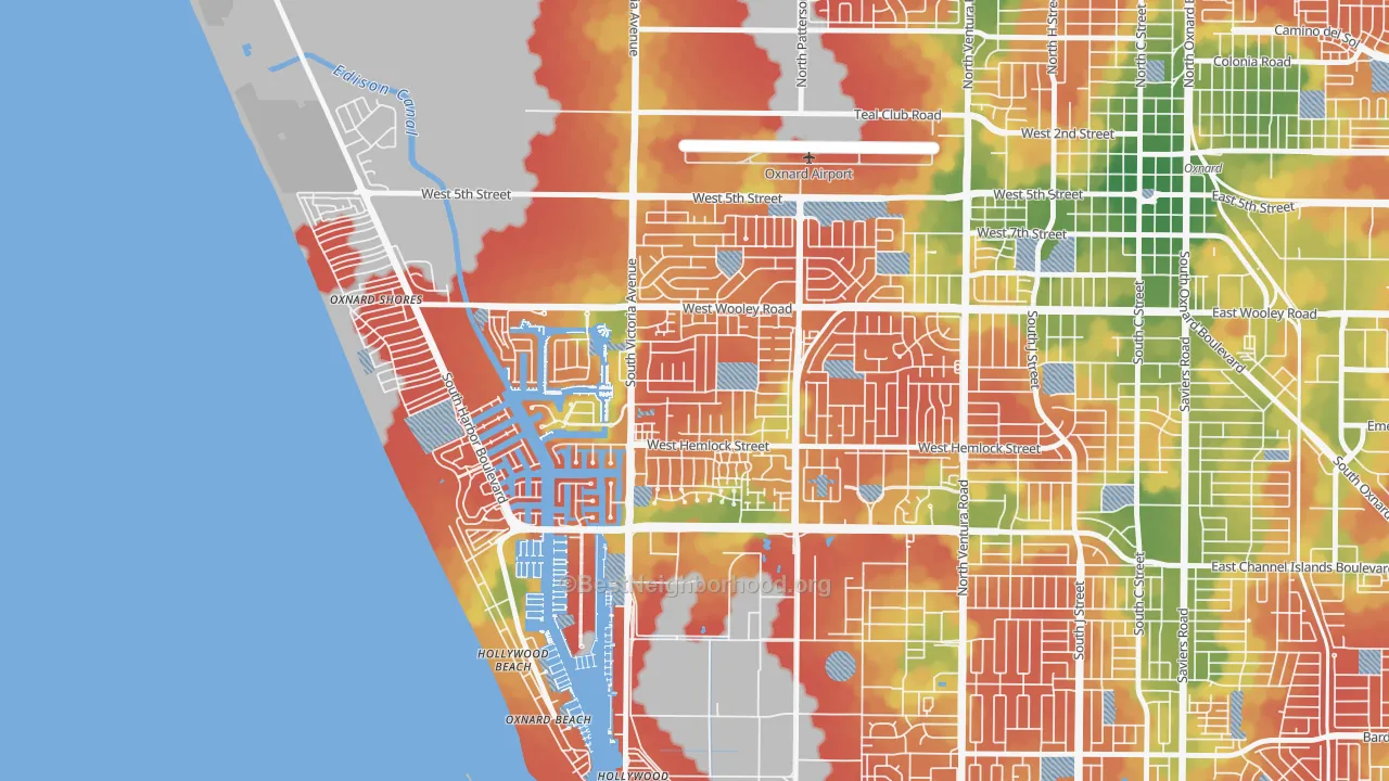 Walk Grade map of Via Marina, Oxnard, CA, walkable areas in green and car-dependent areas in red