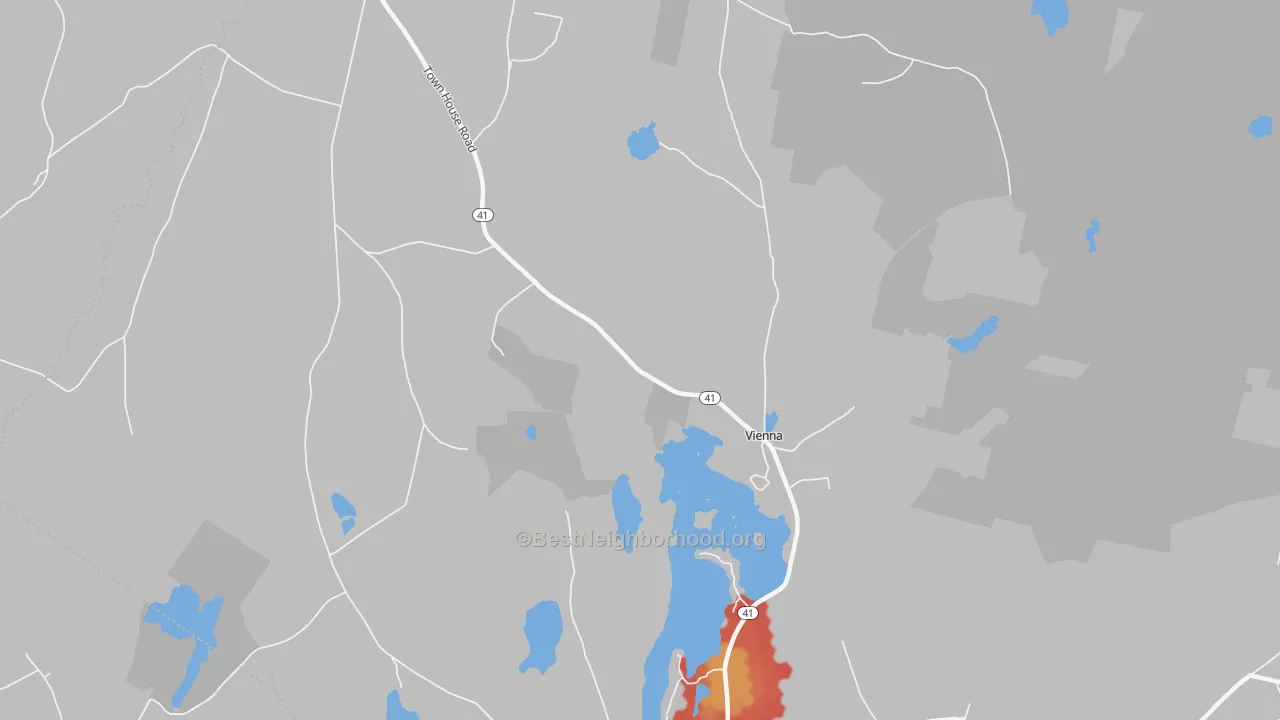 Walk Grade map of Vienna, ME, walkable areas in green and car-dependent areas in red