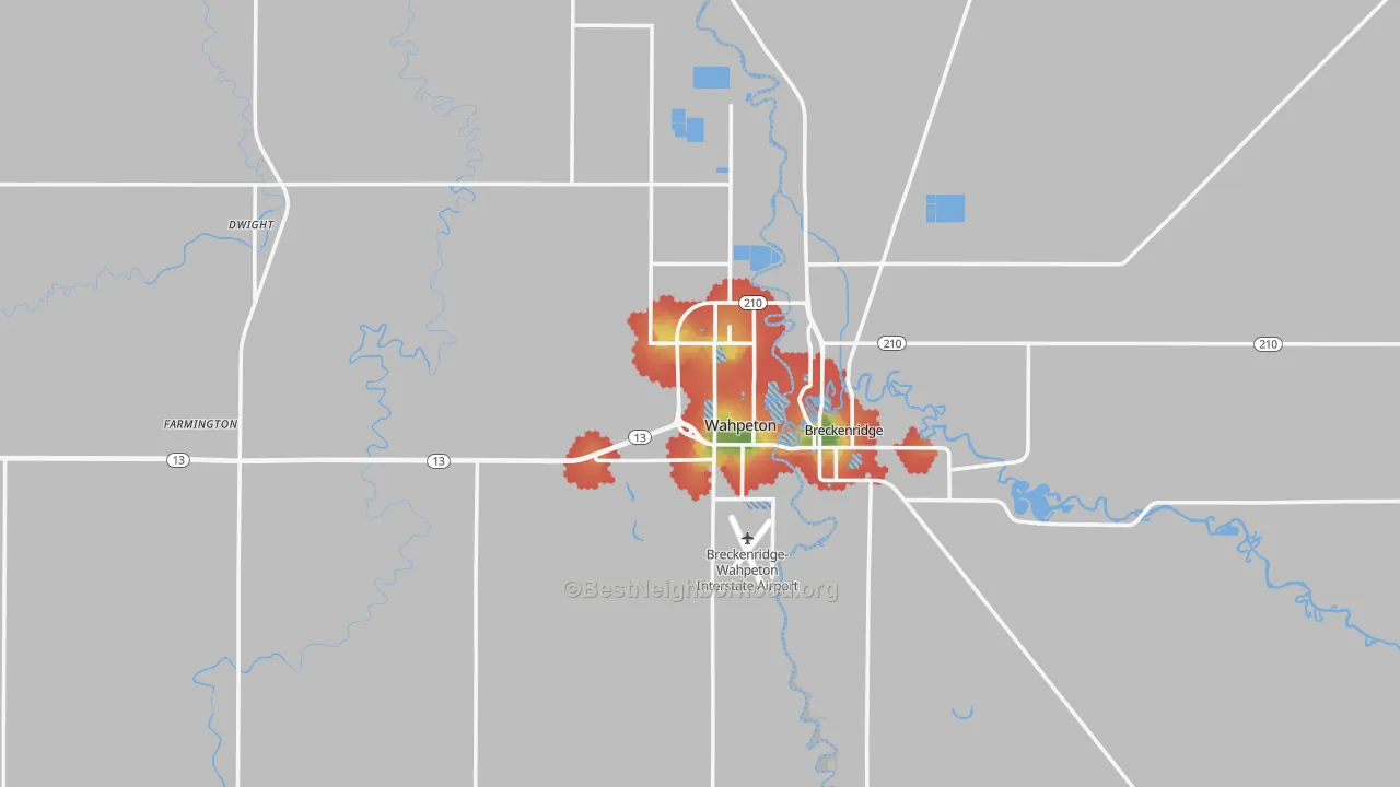 Walk Grade map of Wahpeton, ND, walkable areas in green and car-dependent areas in red