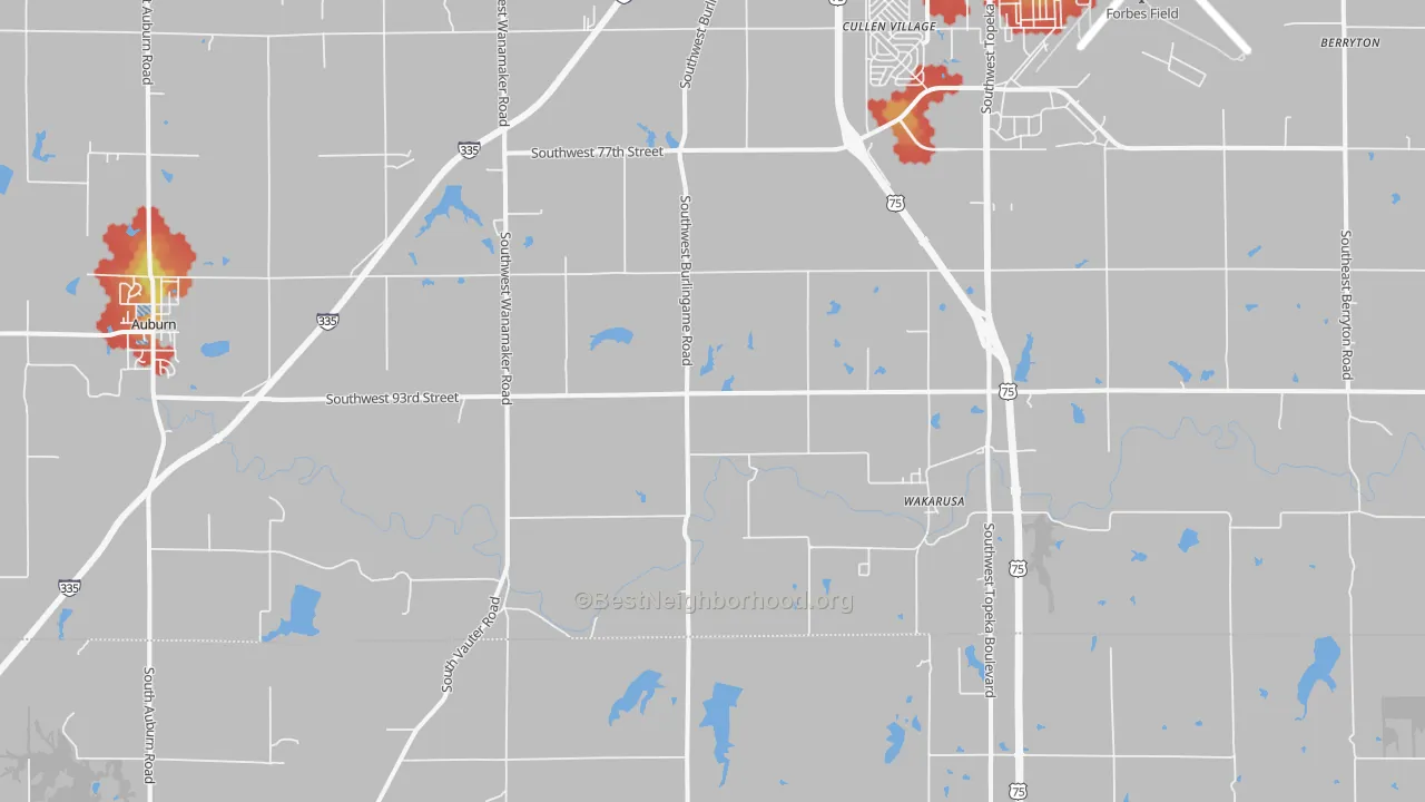 Walk Grade map of Wakarusa, KS, walkable areas in green and car-dependent areas in red