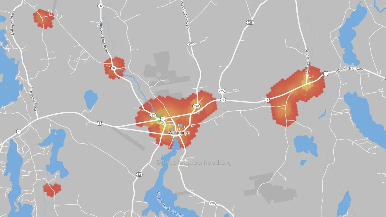 Walk Grade map of Waldoboro, ME, walkable areas in green and car-dependent areas in red