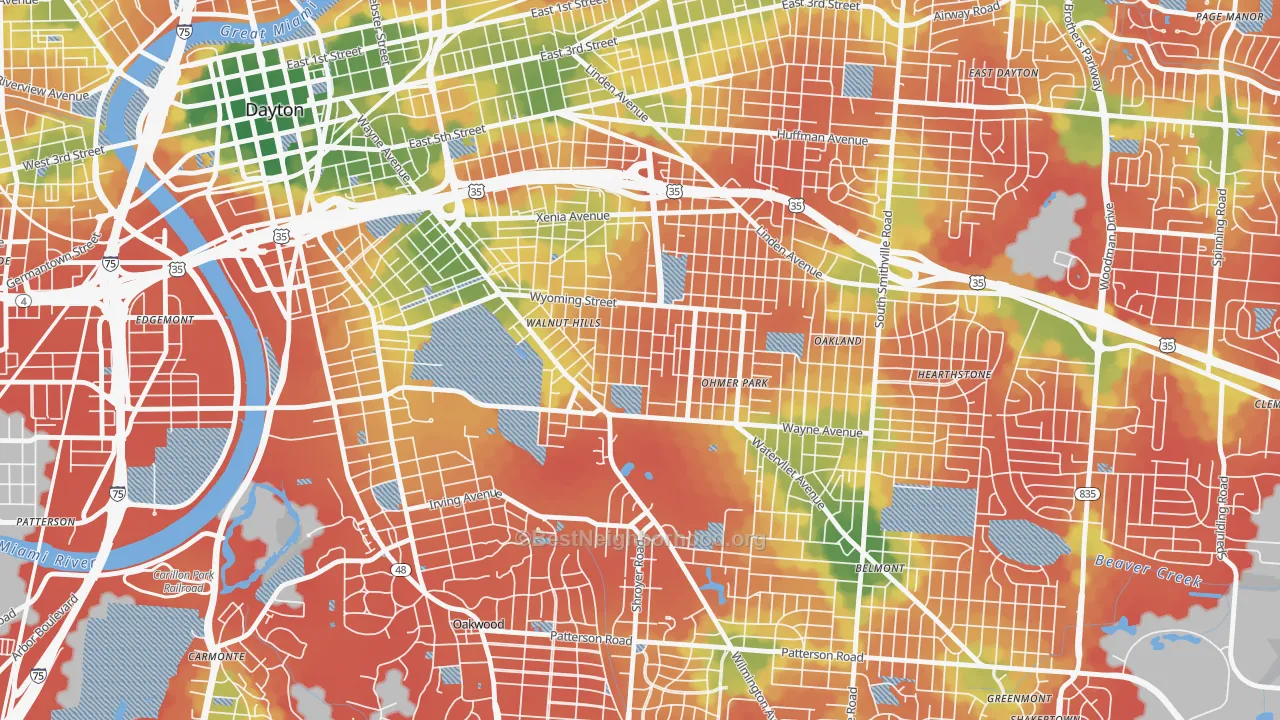 Walk Grade map of Walnut Hills-Dayton, Dayton, OH, walkable areas in green and car-dependent areas in red