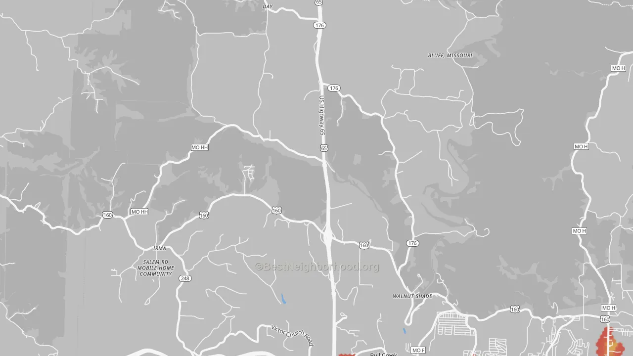 Walk Grade map of Walnut Shade, MO, walkable areas in green and car-dependent areas in red