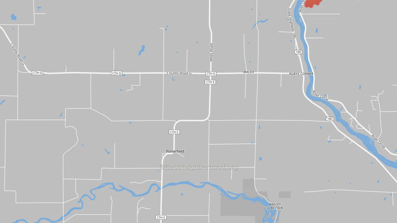 Walk Grade map of Walsh, WI, walkable areas in green and car-dependent areas in red
