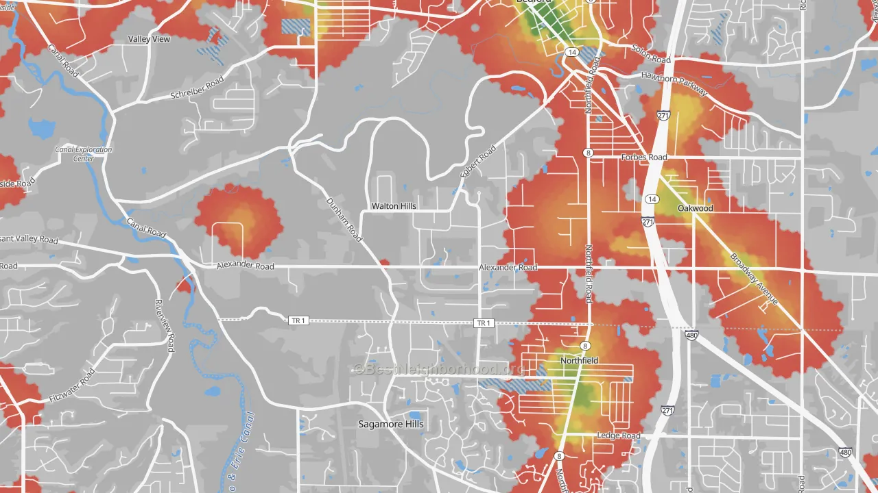 Walk Grade map of Walton Hills, OH, walkable areas in green and car-dependent areas in red