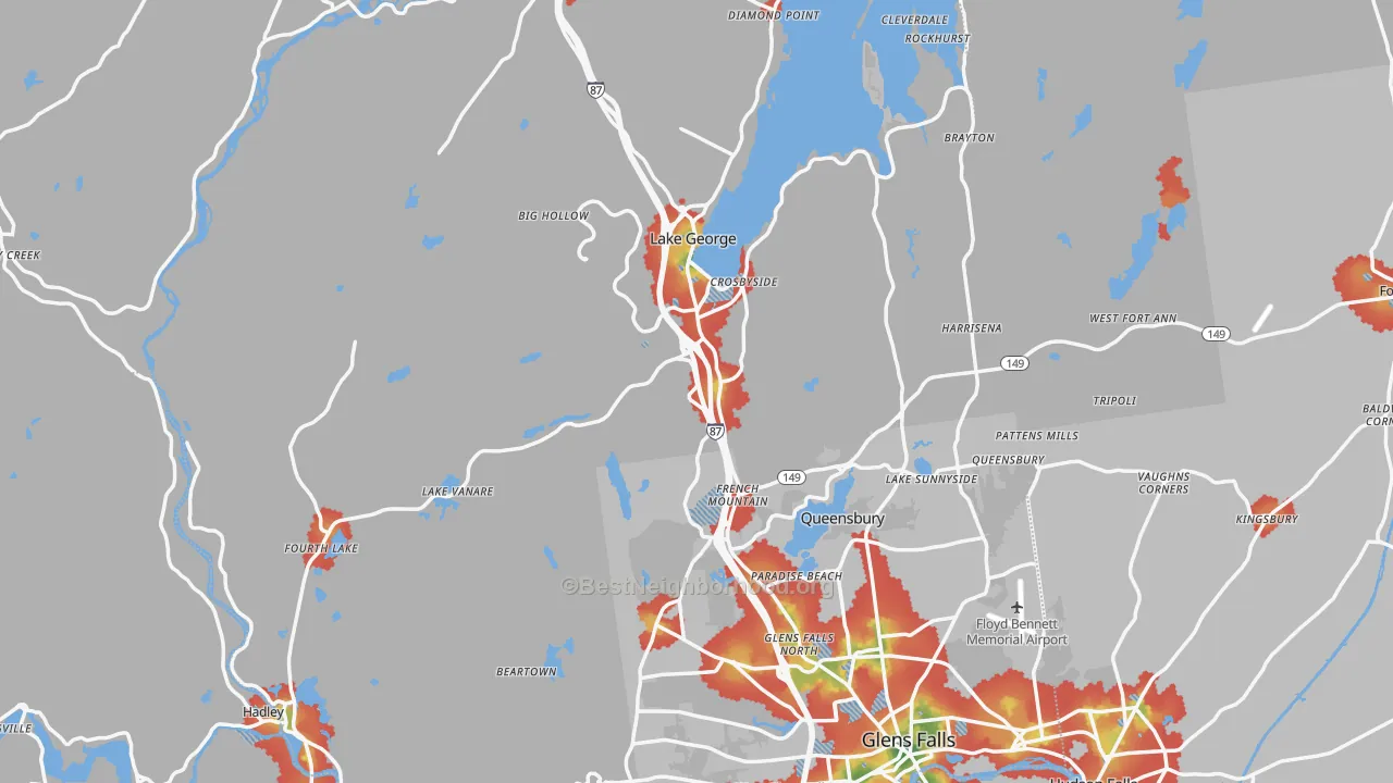 Walk Grade map of Warren County, NY, walkable areas in green and car-dependent areas in red