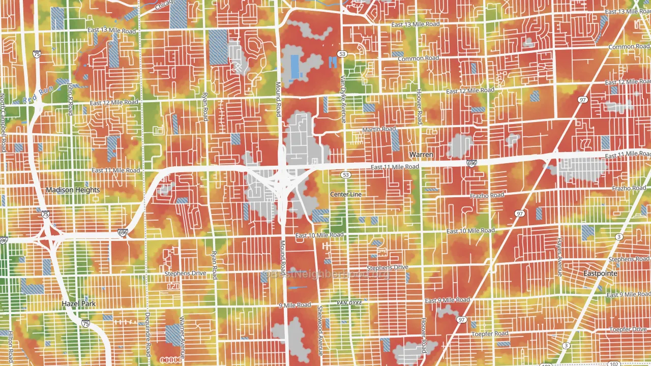 Walk Grade map of Warren, MI, walkable areas in green and car-dependent areas in red