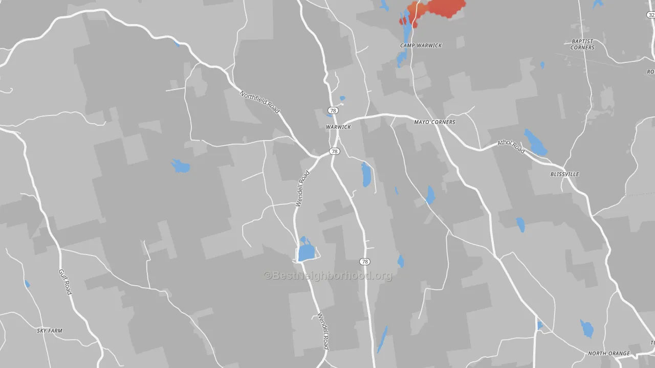 Walk Grade map of Warwick, MA, walkable areas in green and car-dependent areas in red