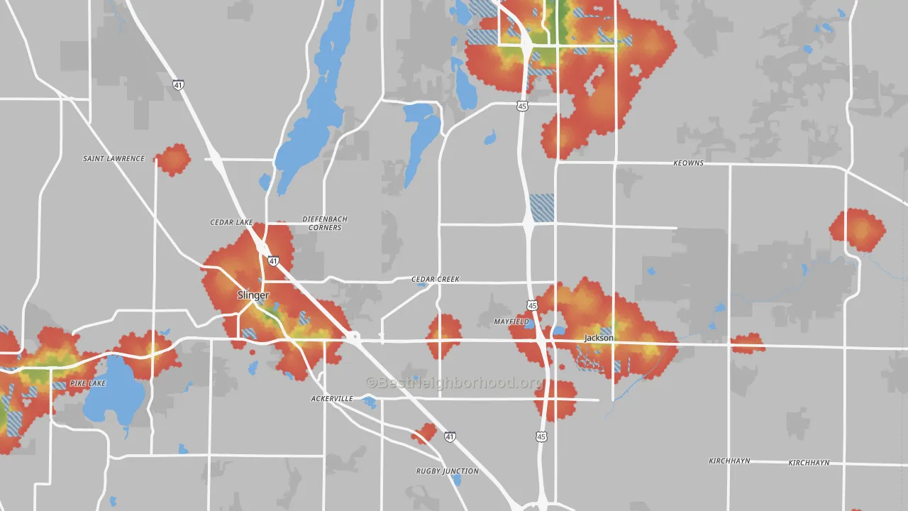 Walk Grade map of Washington County, WI, walkable areas in green and car-dependent areas in red