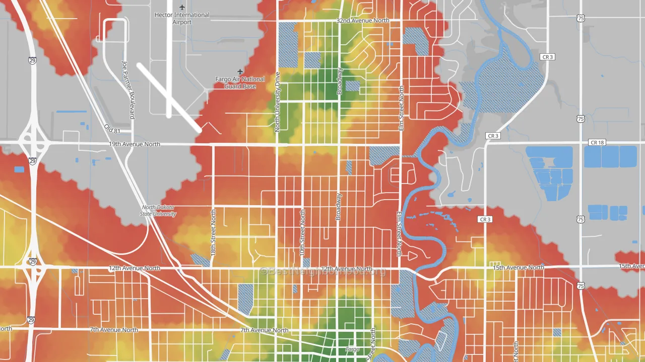 Walk Grade map of Washington, Fargo, ND, walkable areas in green and car-dependent areas in red