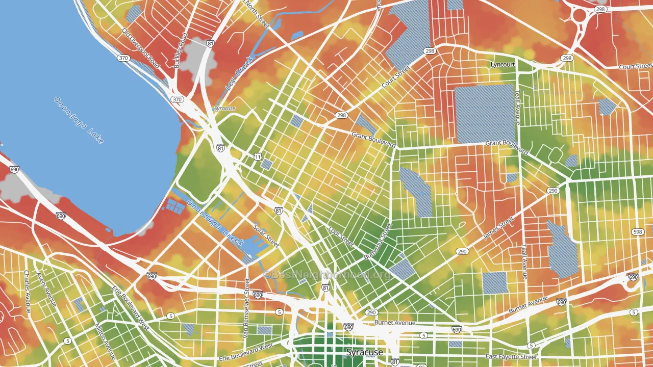 Walk Grade map of Washington Square, Syracuse, NY, walkable areas in green and car-dependent areas in red